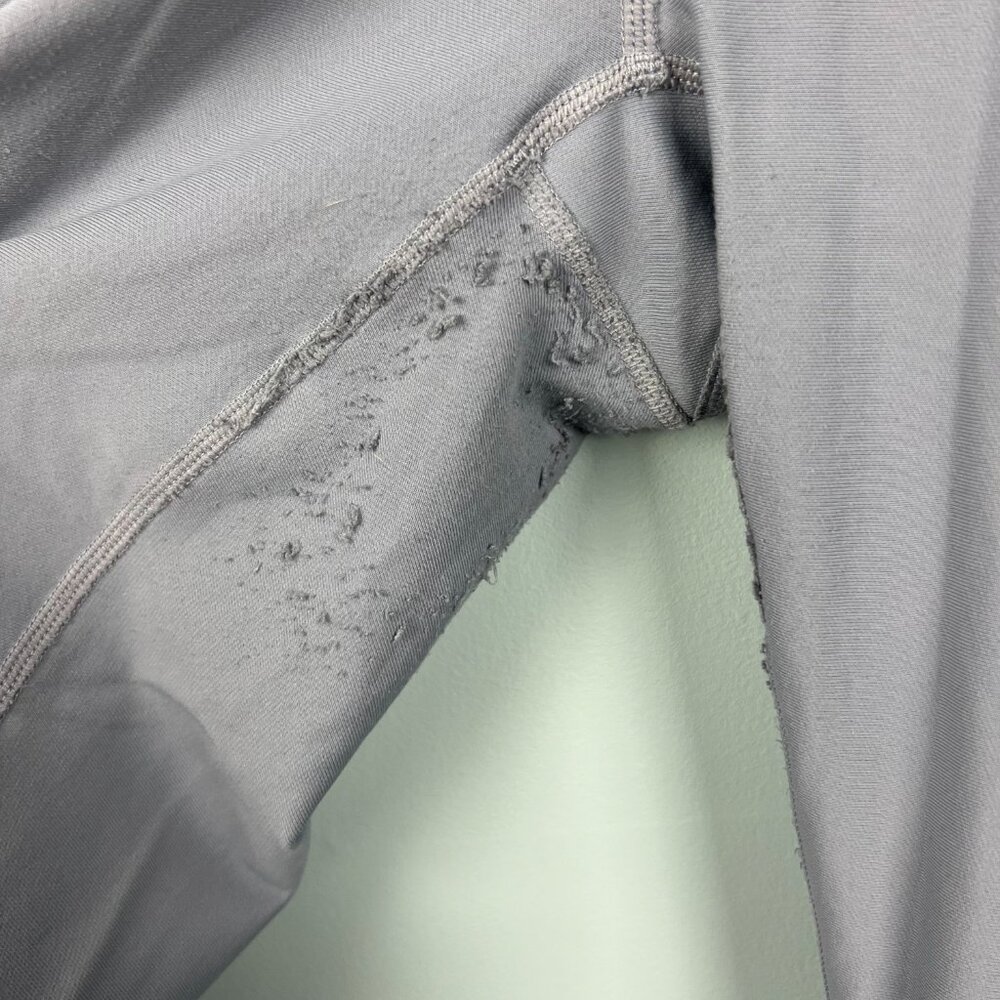 Fabletics Cold Weather High-Waisted Pocket Legging in Raincloud Size M - Picture 7 of 10